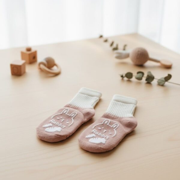 Baby Non-slip Padded Floor Socks Indoor For Early Age 0-2 Years (Rabbit)