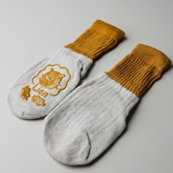 Baby Non-slip Padded Floor Socks Indoor For Early Age 0-2 Years (Lion)
